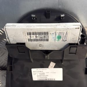 Afficheur RENAULT CLIO 3 PHASE 1 BREAK Diesel - Image 1