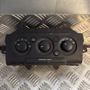 Commande chauffage FORD KA+ Essence - Image 1