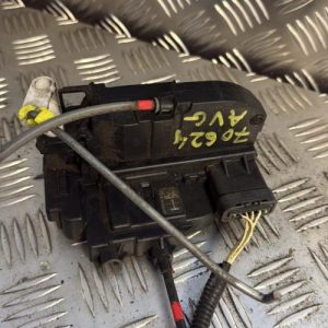 Serrure avant gauche NISSAN NOTE 1 PHASE 2 Diesel - Image 1