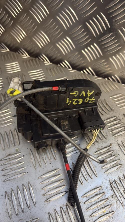 Serrure avant gauche NISSAN NOTE 1 PHASE 2 Diesel - Image 1