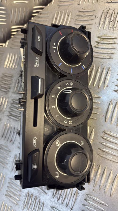 Commande chauffage CITROEN C3 2 PHASE 1 Essence - Image 3