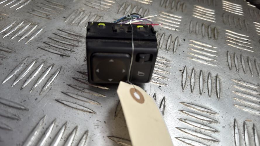 Commande retroviseurs NISSAN NOTE 1 PHASE 2 Diesel - Image 2