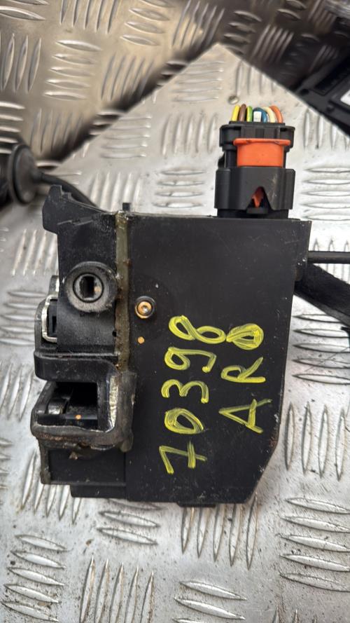 Serrure arriere droit CITROEN C4 GRAND PICASSO 2 PHASE 1 Diesel - Image 2