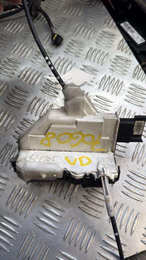 Serrure avant droit CITROEN C3 2 PHASE 1 Essence - Image 3