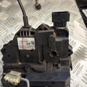 Serrure arriere gauche OPEL CORSA D PHASE 1 Essence/GPL - Image 1