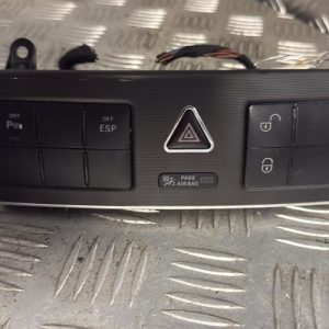 Divers MERCEDES CLASSE C 203 COUPE SPORT PHASE 2 Diesel - Image 1