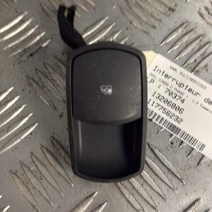 Interrupteur de leve vitre avant droit OPEL CORSA D PHASE 1 Essence/GPL - Image 1