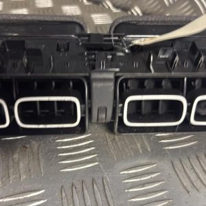 Aerateur tableau de bord CITROEN C3 AIRCROSS PHASE 1 Diesel - Image 1