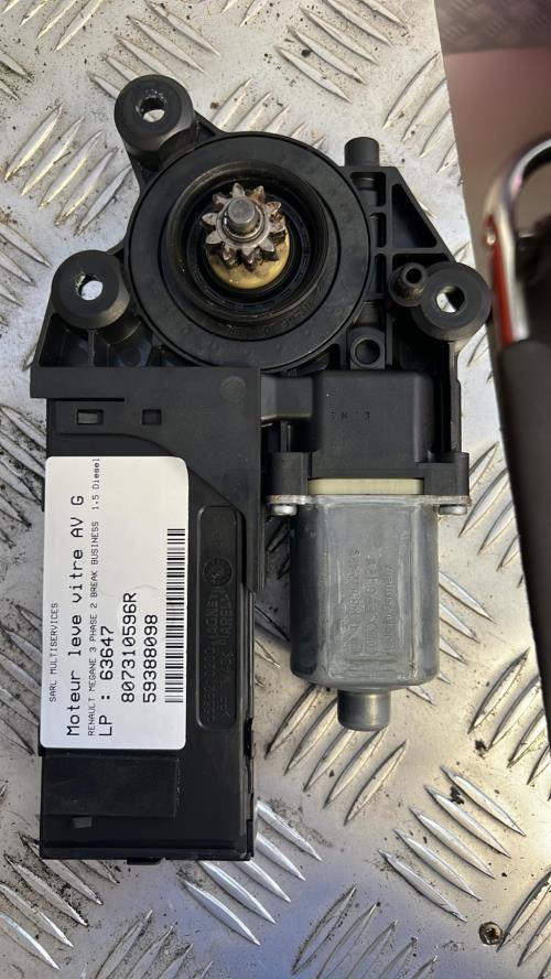 Moteur leve vitre avant gauche RENAULT MEGANE 3 PHASE 2 BREAK Diesel - Image 1
