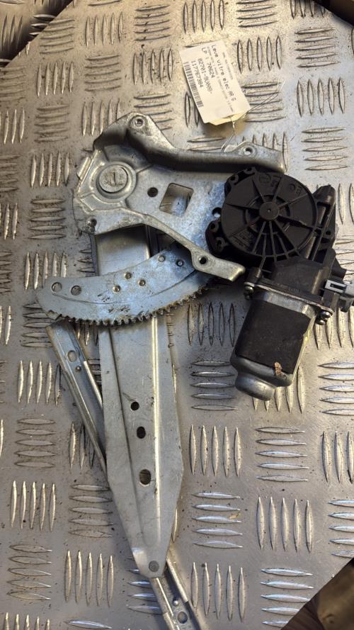 Leve vitre electrique arriere gauche NISSAN NOTE 1 PHASE 2 Diesel - Image 3