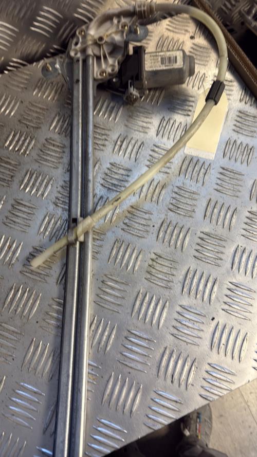 Leve vitre electrique arriere droit RENAULT ESPACE 4 PHASE 1 Diesel - Image 1