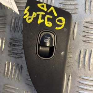 Interrupteur de leve vitre avant droit MERCEDES CLASSE C 203 COUPE SPORT PHASE 2 Diesel - Image 1