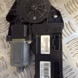 Moteur leve vitre avant gauche RENAULT MEGANE 3 PHASE 1 Ethanol - Image 1