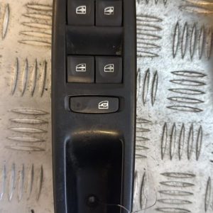 Interrupteur de leve vitre avant gauche RENAULT MEGANE 3 PHASE 1 Ethanol - Image 1