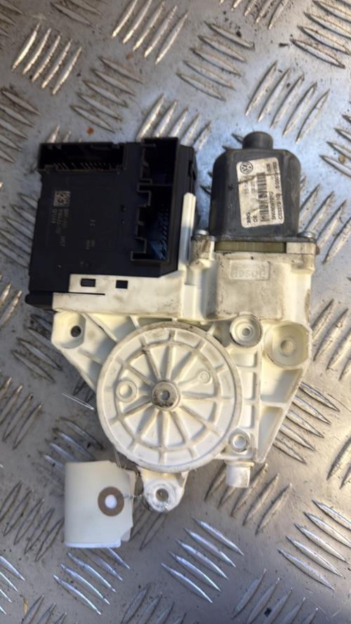 Moteur leve vitre avant gauche VOLKSWAGEN TIGUAN 1 PHASE 2 Diesel - Image 2