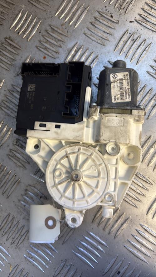 Moteur leve vitre avant gauche VOLKSWAGEN TIGUAN 1 PHASE 2 Diesel - Image 3