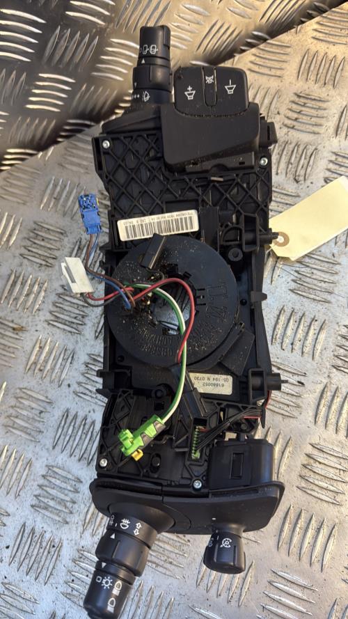 Com (Bloc Contacteur Tournant+Commodo Essuie Glace+Commodo Phare) RENAULT SCENIC 2 PHASE 1 Diesel - Image 2