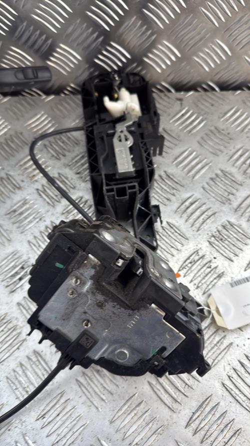 Serrure avant droit RENAULT MEGANE 3 PHASE 1 Ethanol - Image 1