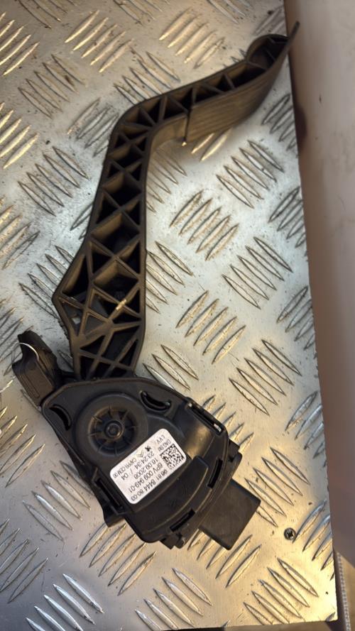 Pedale d'accelerateur PEUGEOT 207 PHASE 1 Diesel - Image 1