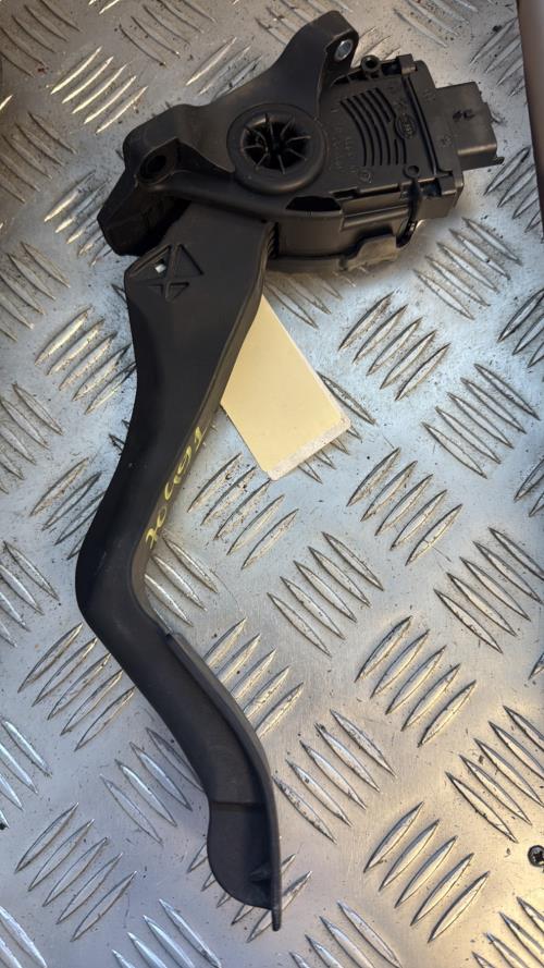Pedale d'accelerateur PEUGEOT 207 PHASE 1 Diesel - Image 4
