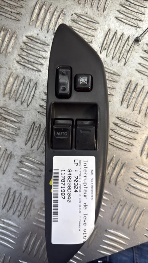 Interrupteur de leve vitre avant gauche TOYOTA YARIS 1 PHASE 2 Essence - Image 4