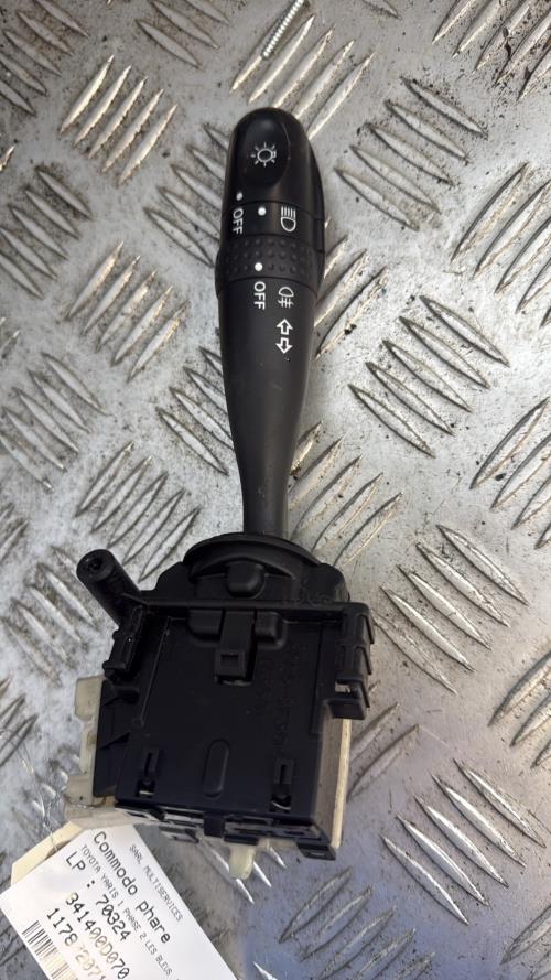 Commodo phare TOYOTA YARIS 1 PHASE 2 Essence - Image 1