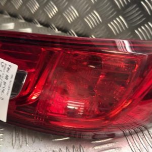 Feu arriere principal droit (feux) RENAULT CLIO 4 PHASE 1 Diesel - Image 1