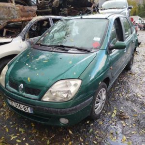 Pare boue avant droit RENAULT SCENIC 1 PHASE 2 Essence - Image 1