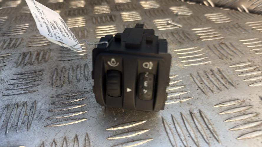 Commande de reglage hauteur de phare RENAULT MEGANE 3 PHASE 1 Ethanol - Image 1