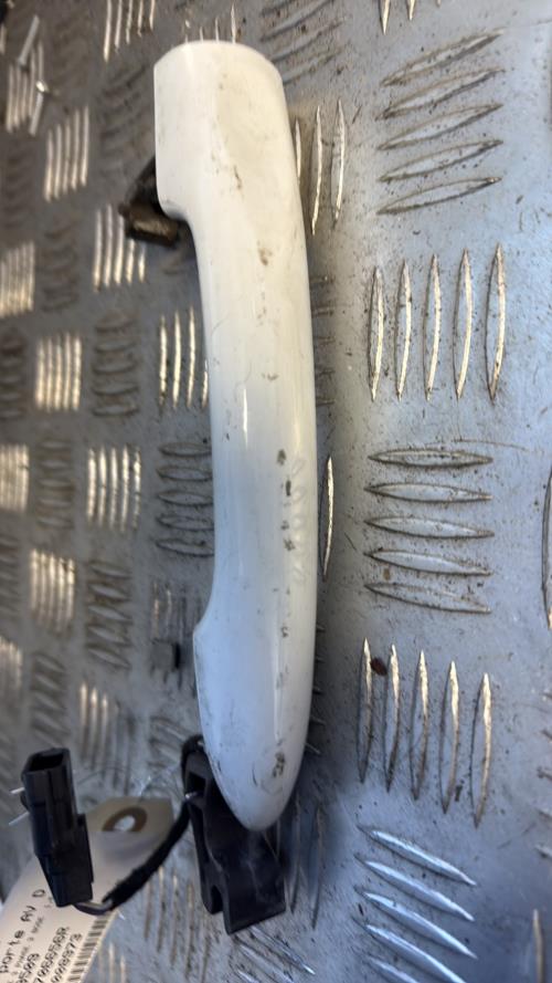 Poignee porte avant droit RENAULT MEGANE 3 PHASE 3 Diesel - Image 2