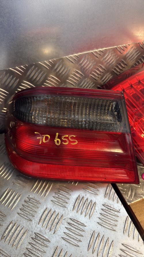 Feu arriere principal gauche (feux) MERCEDES CLASSE E 210 PHASE 2 Diesel - Image 2