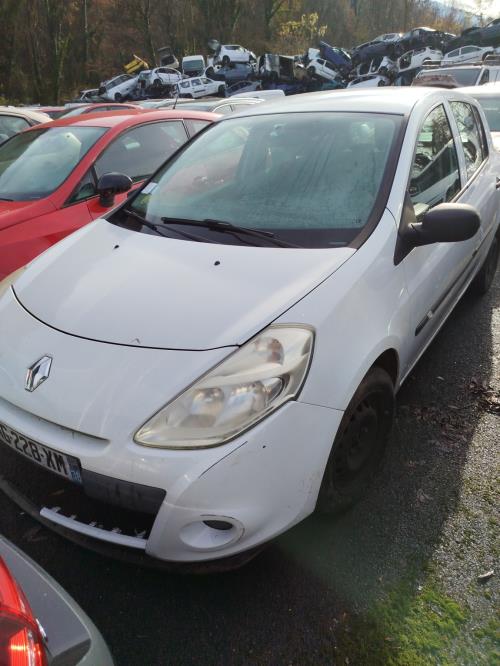 Feu arriere principal gauche (feux) RENAULT CLIO 3 PHASE 1 Diesel - Image 5