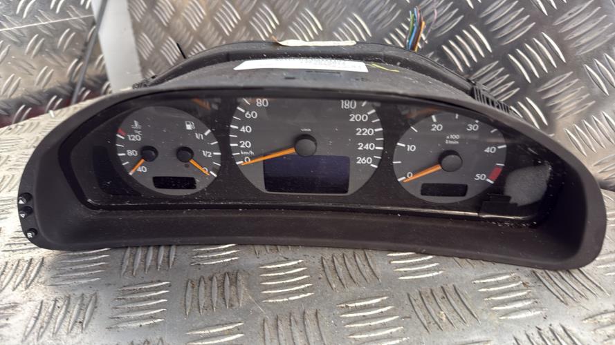 Compteur MERCEDES CLASSE E 210 PHASE 2 Diesel - Image 1