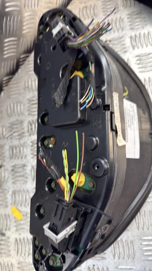 Compteur MERCEDES CLASSE E 210 PHASE 2 Diesel - Image 3