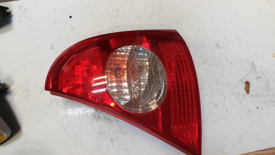 Feu arriere principal droit (feux) RENAULT CLIO 2 PHASE 2 Essence - Image 3