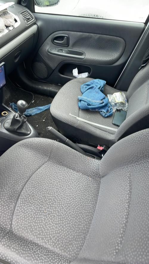 Feu arriere principal droit (feux) RENAULT CLIO 2 PHASE 2 Essence - Image 4