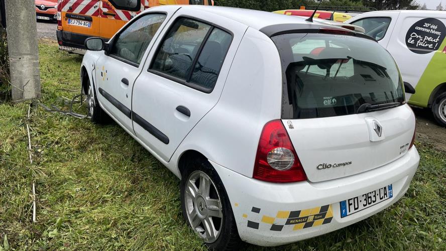 Feu arriere principal droit (feux) RENAULT CLIO 2 PHASE 2 Essence - Image 7