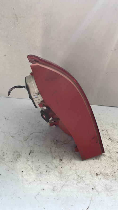 Feu arriere principal droit (feux) RENAULT CLIO 2 PHASE 2 Essence - Image 2