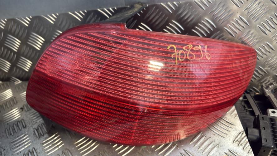 Feu arriere principal droit (feux) PEUGEOT 206 PHASE 2 BREAK Diesel - Image 3