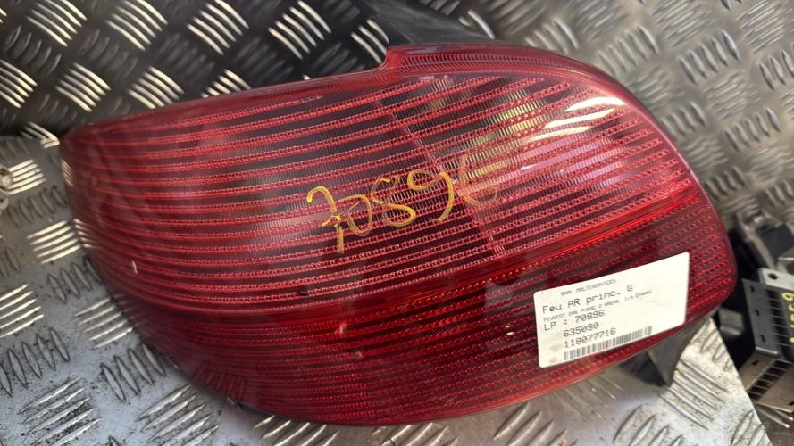 Feu arriere principal gauche (feux) PEUGEOT 206 PHASE 2 BREAK Diesel - Image 3