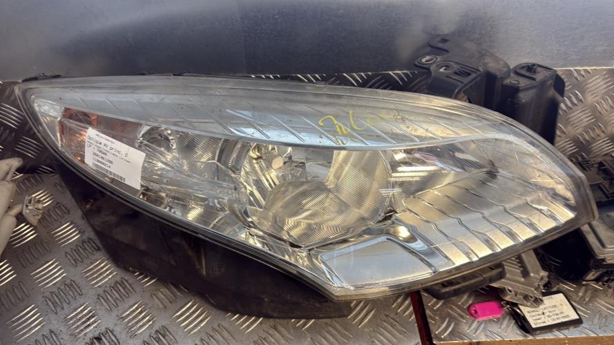 Optique avant principal droit (feux)(phare) RENAULT MEGANE 3 PHASE 2 BREAK Diesel - Image 2