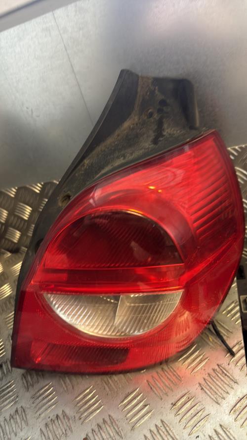 Feu arriere principal droit (feux) RENAULT CLIO 3 PHASE 2 Diesel - Image 3