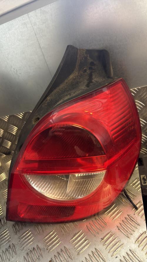 Feu arriere principal droit (feux) RENAULT CLIO 3 PHASE 2 Diesel - Image 4