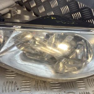 Optique avant principal gauche (feux)(phare) PEUGEOT 206 PHASE 2 BREAK Diesel - Image 1