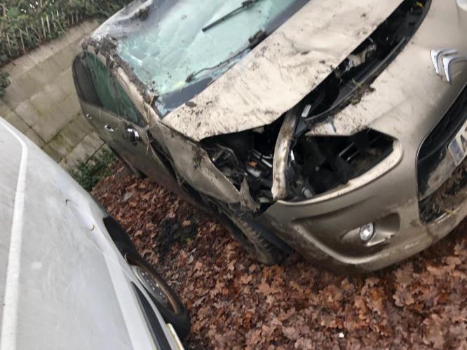 Boitier servitude moteur (BSM) CITROEN C3 2 PHASE 1 Diesel - Image 4