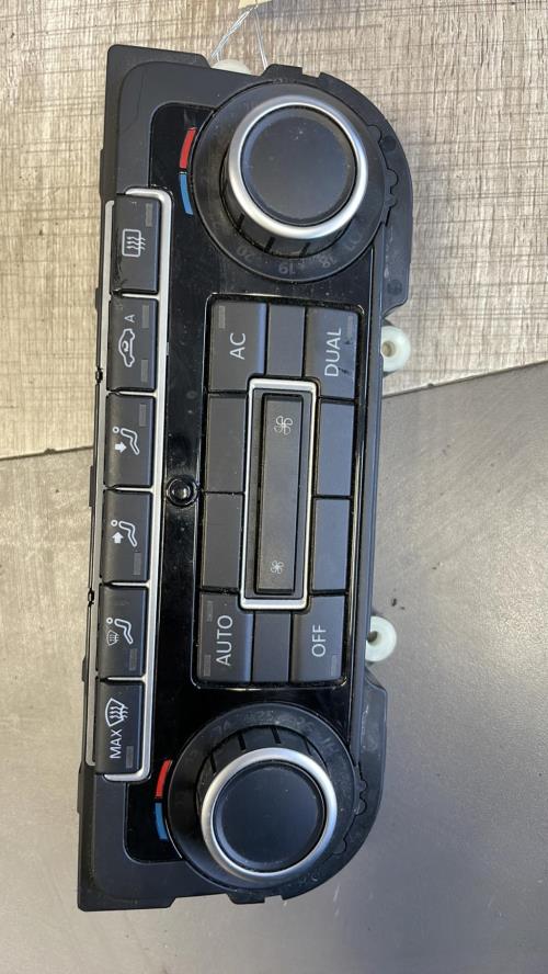 Commande chauffage VOLKSWAGEN GOLF 6 Diesel - Image 2
