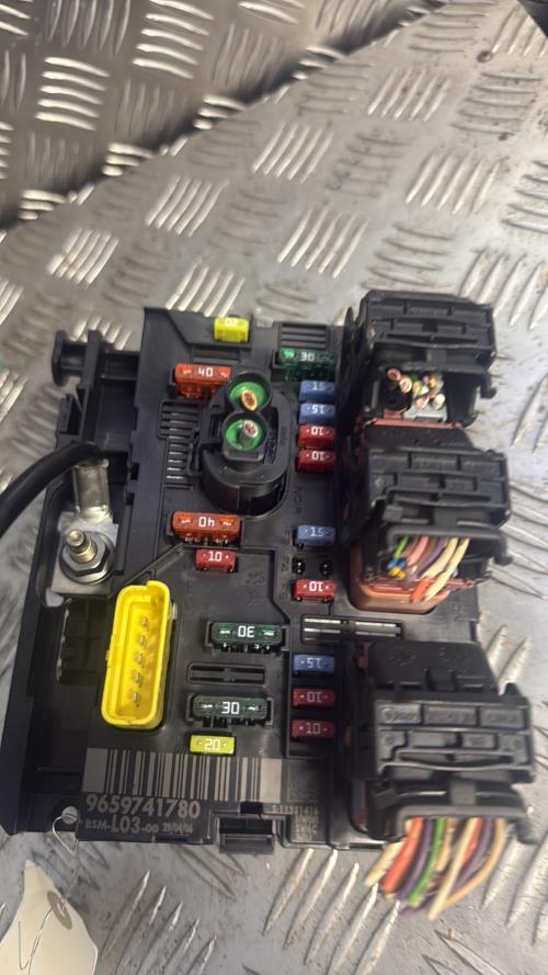 Boitier servitude moteur (BSM) CITROEN C3 1 PHASE 2 Essence - Image 2