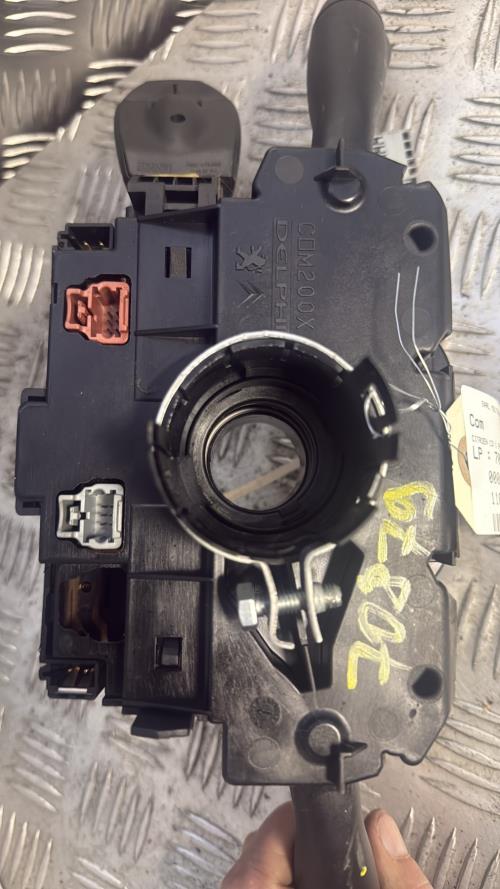 Com (Bloc Contacteur Tournant+Commodo Essuie Glace+Commodo Phare) CITROEN C3 1 PHASE 2 Essence - Image 4