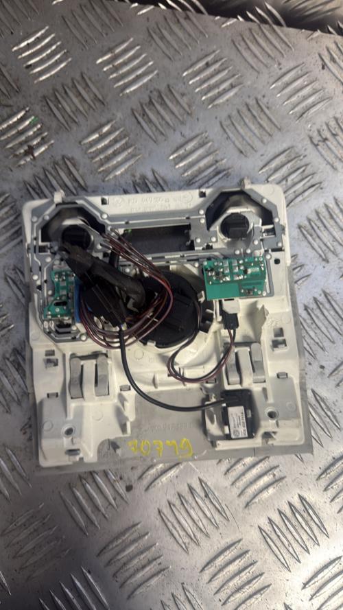 Eclairage de plafonnier VOLKSWAGEN PASSAT 2 PHASE 1 - Image 3