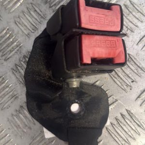 Attache ceinture arriere droit RENAULT CLIO 2 CAMPUS PHASE 1 Diesel - Image 1